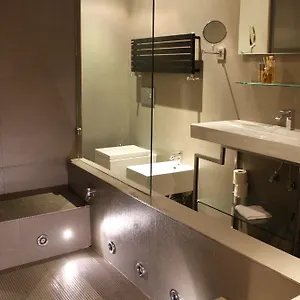 בית הארחה Piazza Del Gesu' Luxury **